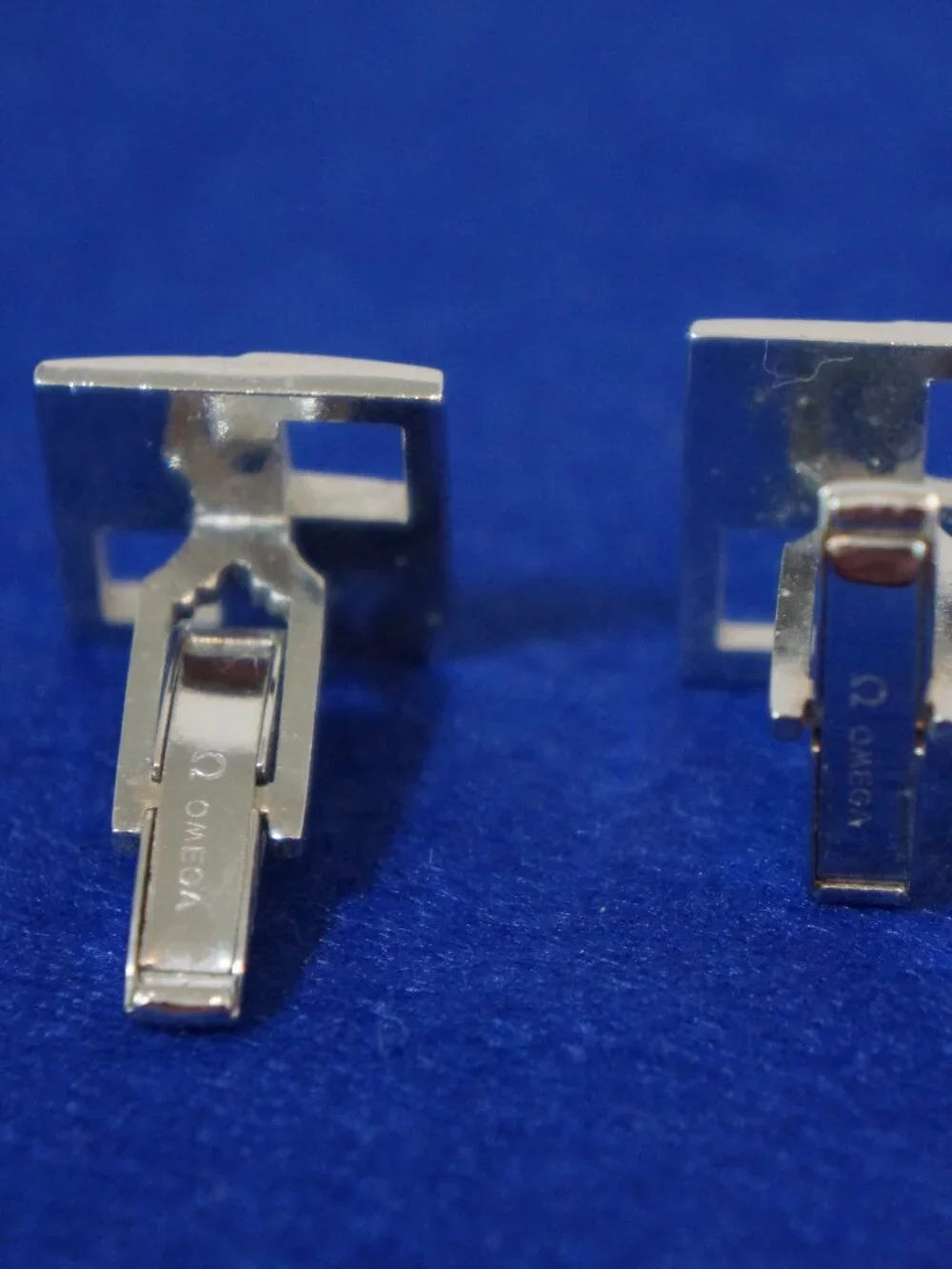 OMEGA Vintage 1960s Modernist Geometric Cross Cufflinks Silver Tone